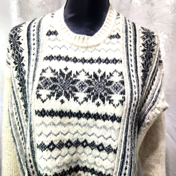 CABI Snowflake Holiday Cottagecore Knit Pullover Sweater (XS, fits big) - Picture 4 of 13